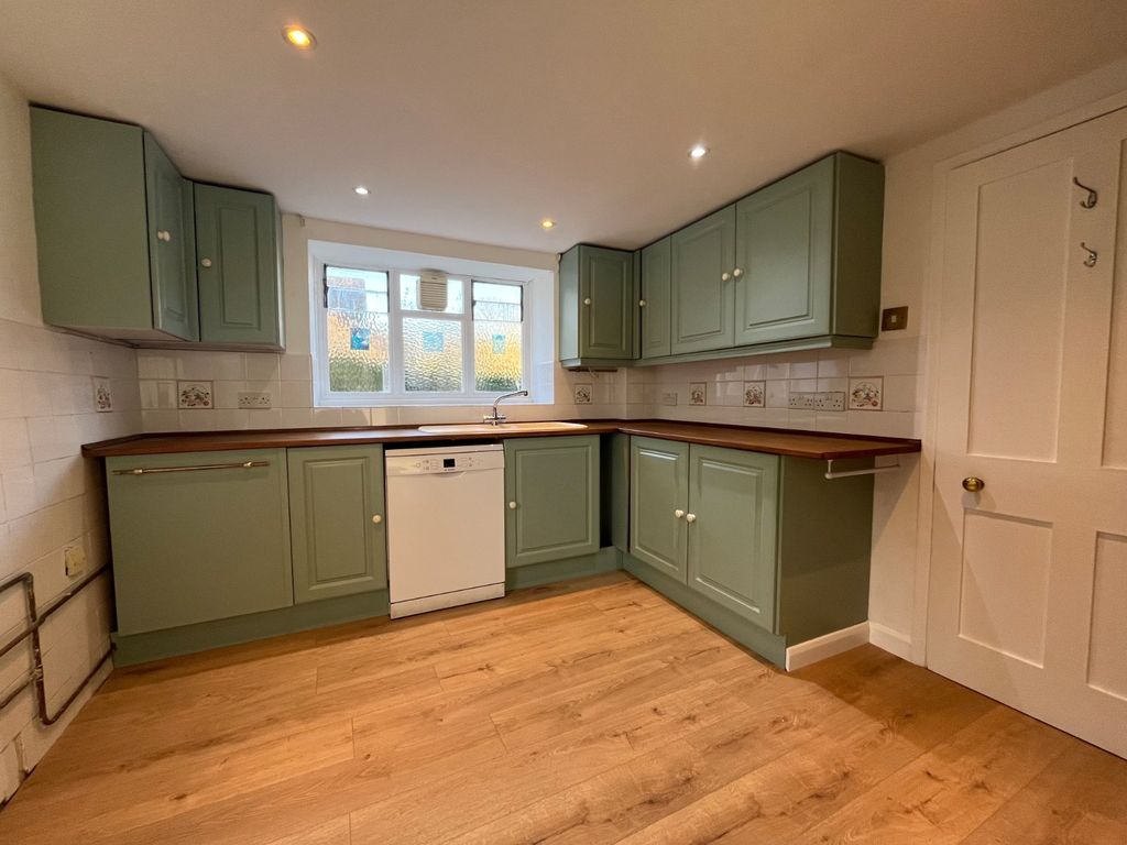 Property photo 3 of 10 Picture No. 19