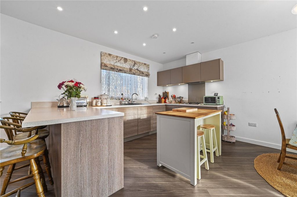 Property photo 2 of 20 Kitchen Dining Room