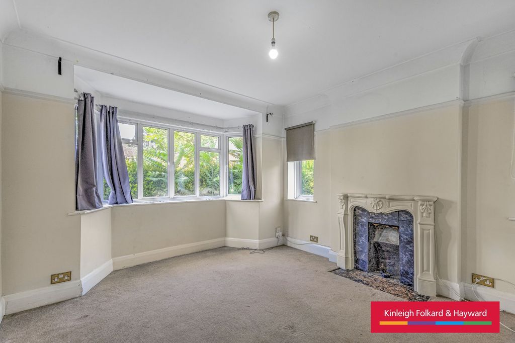 Property photo 2 of 16 Picture No. 29