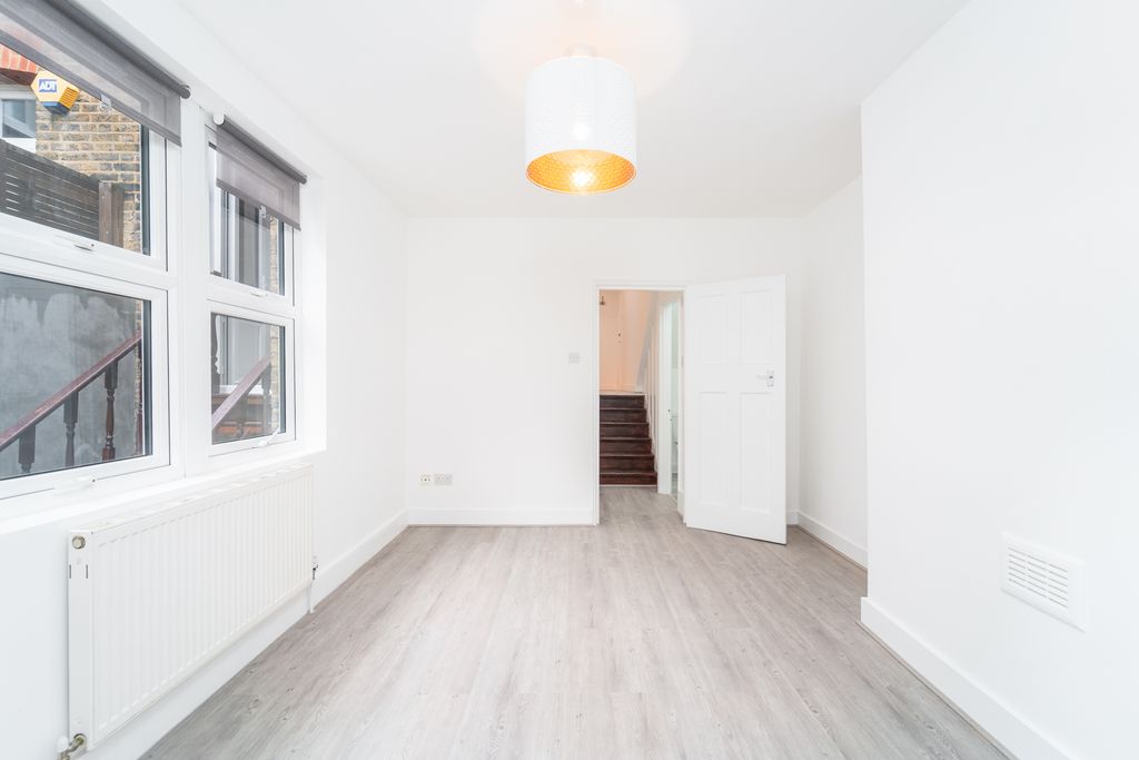 Property photo 1 of 9 Mba01172-Edit