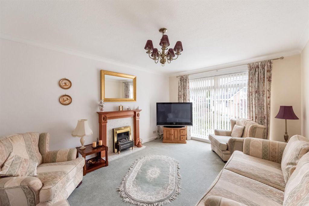 Property photo 2 of 18 04.Jpg