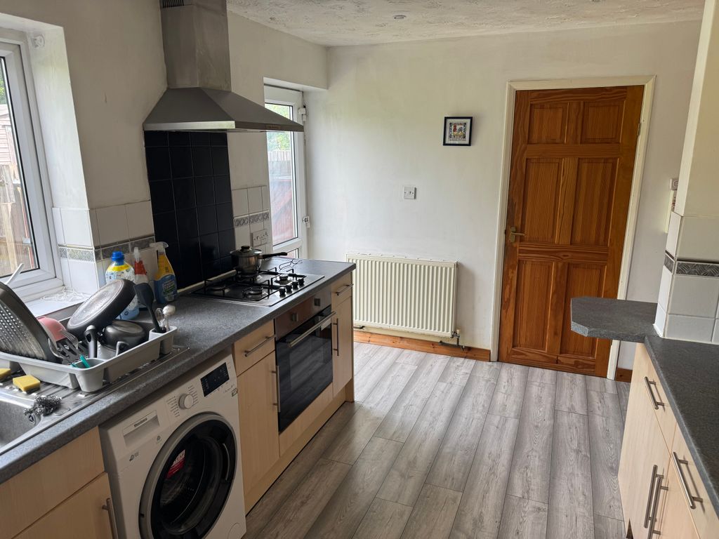 Property photo 3 of 4