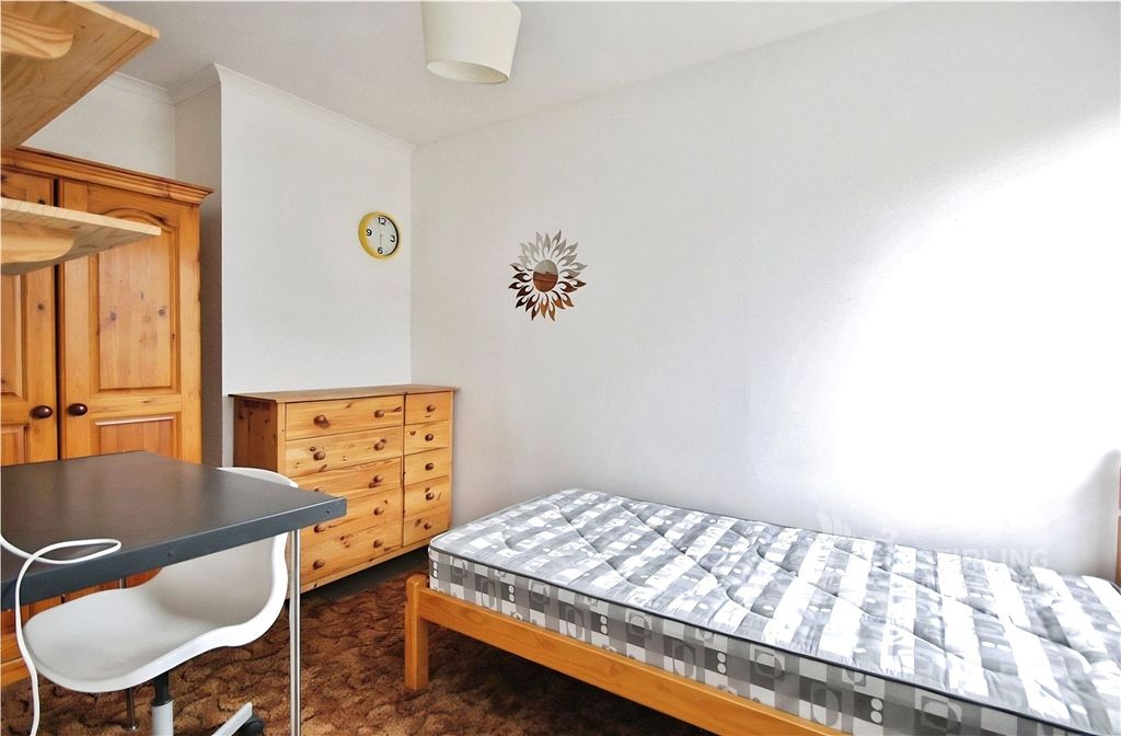 Property photo 2 of 11 Bedroom