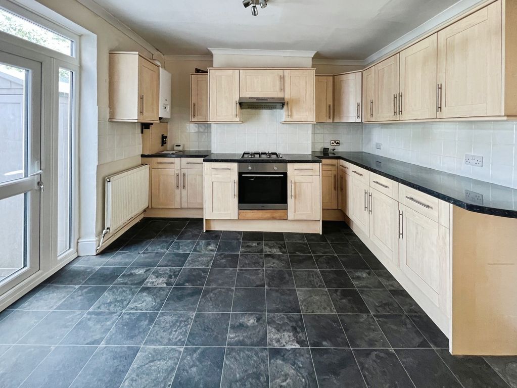 Property photo 2 of 10 Kitchen Diner