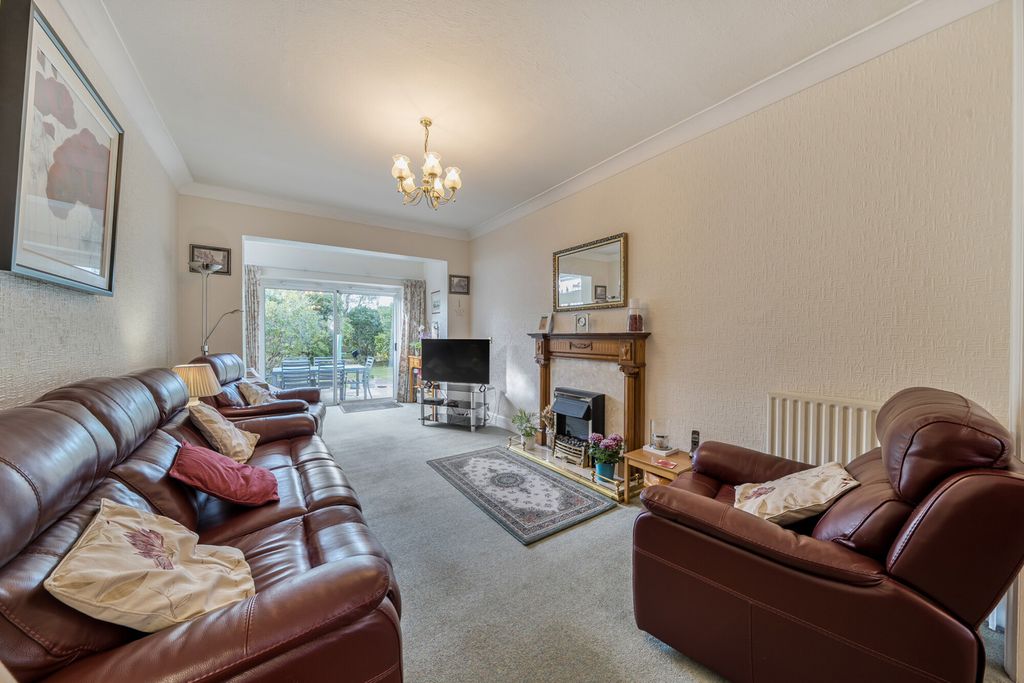 Property photo 2 of 24 1354388-16-68c7dc...
