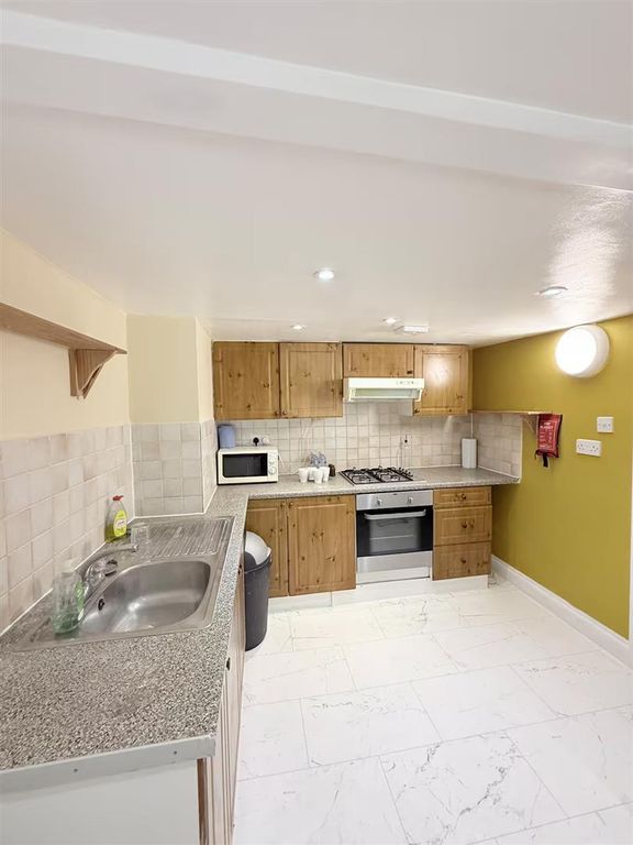 Property photo 3 of 11 Ef6Af340-Ae20-4141-9B5c-8Ffaf14ba285.Jpg