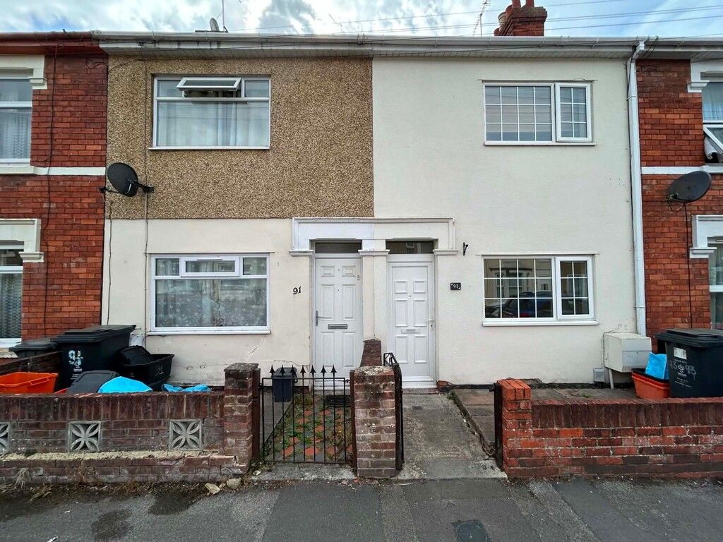 Property photo 1 of 7 Front