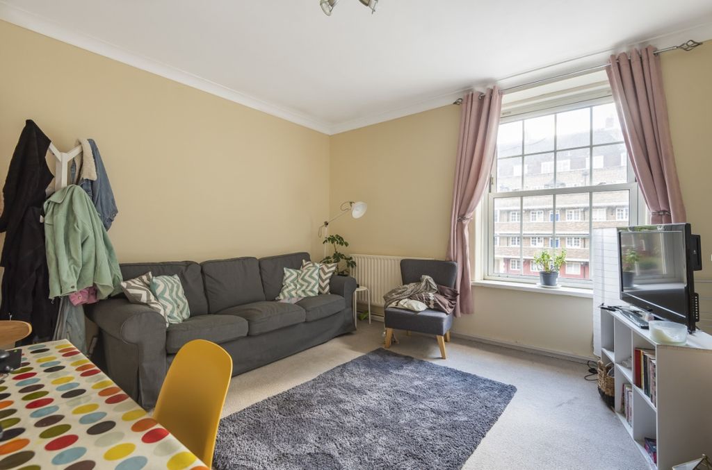 Property photo 2 of 8 636817 (2)