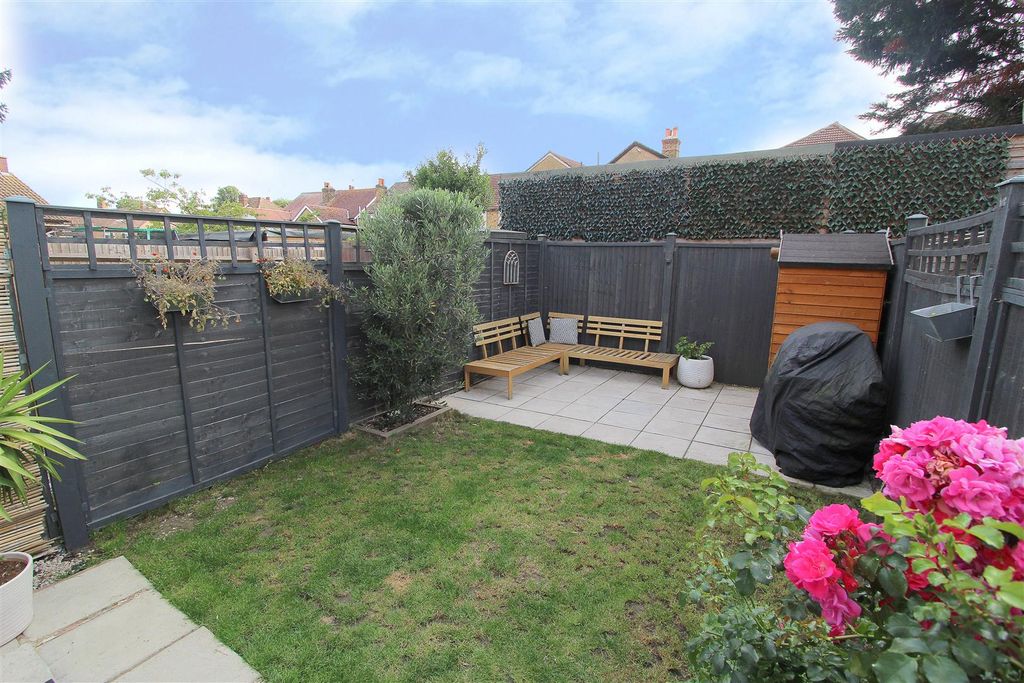 Property photo 2 of 21 Garden-B.Jpg