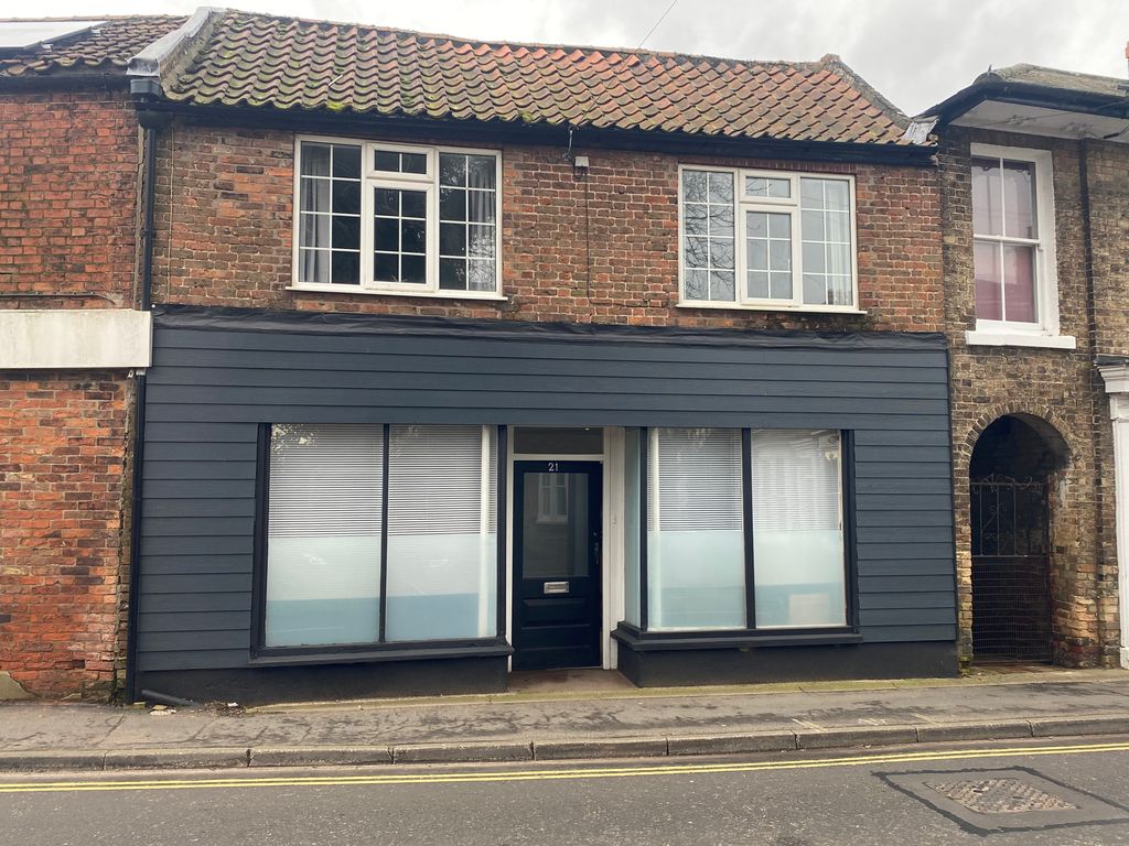 Property photo 3 of 13