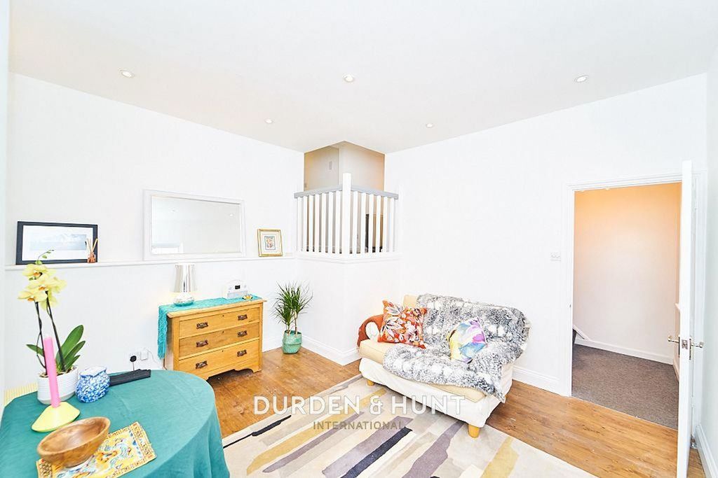 Additional image 4 of 1 bed flat for saleHigh Street, Ongar CM5