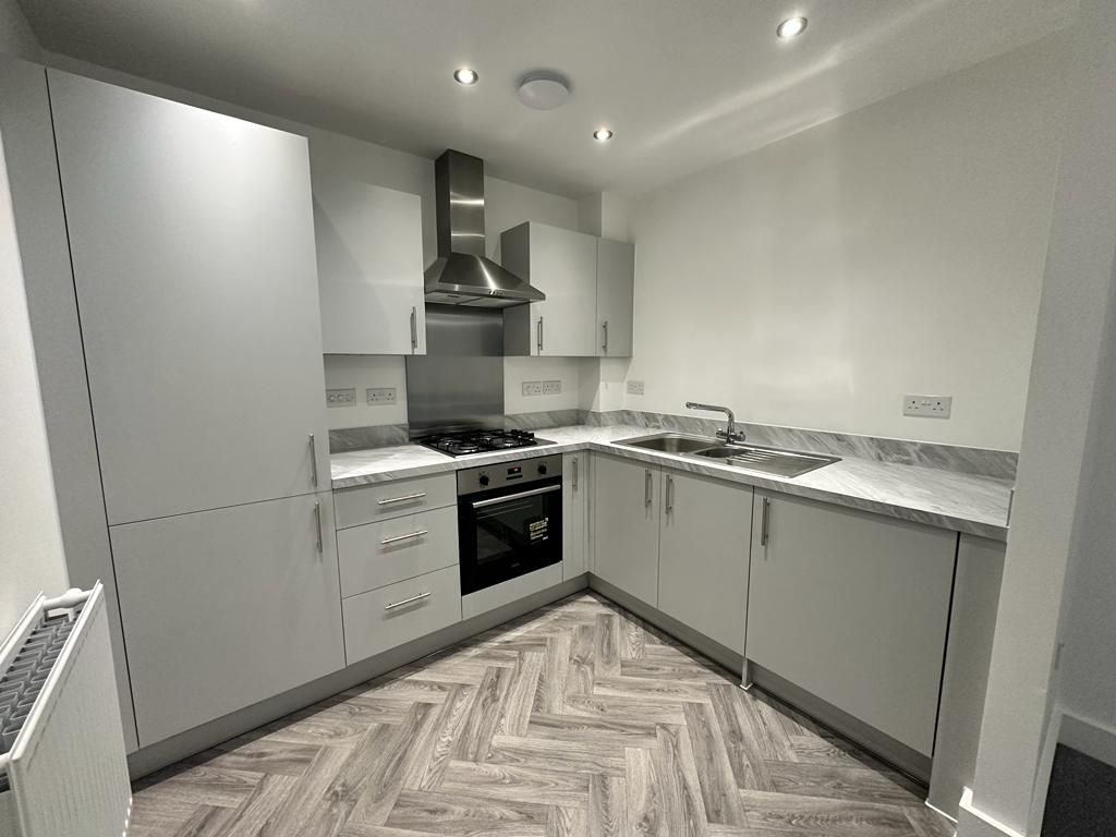 Property photo 2 of 7 Kitchen