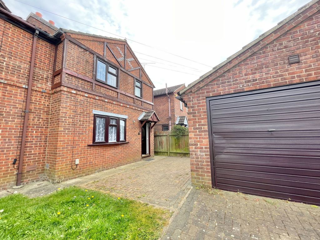Property photo 1 of 21