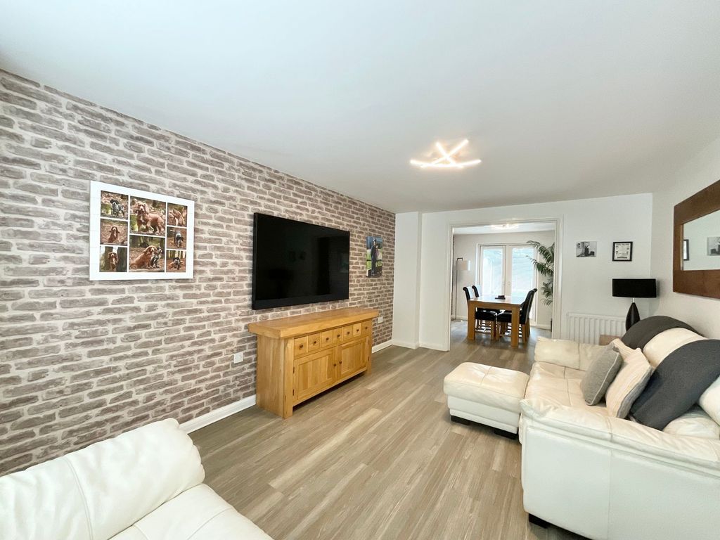 Property photo 3 of 30