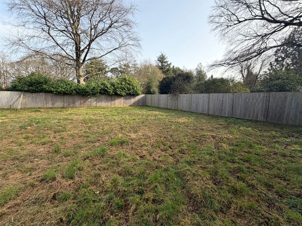 Property photo 3 of 8 Picture No. 04