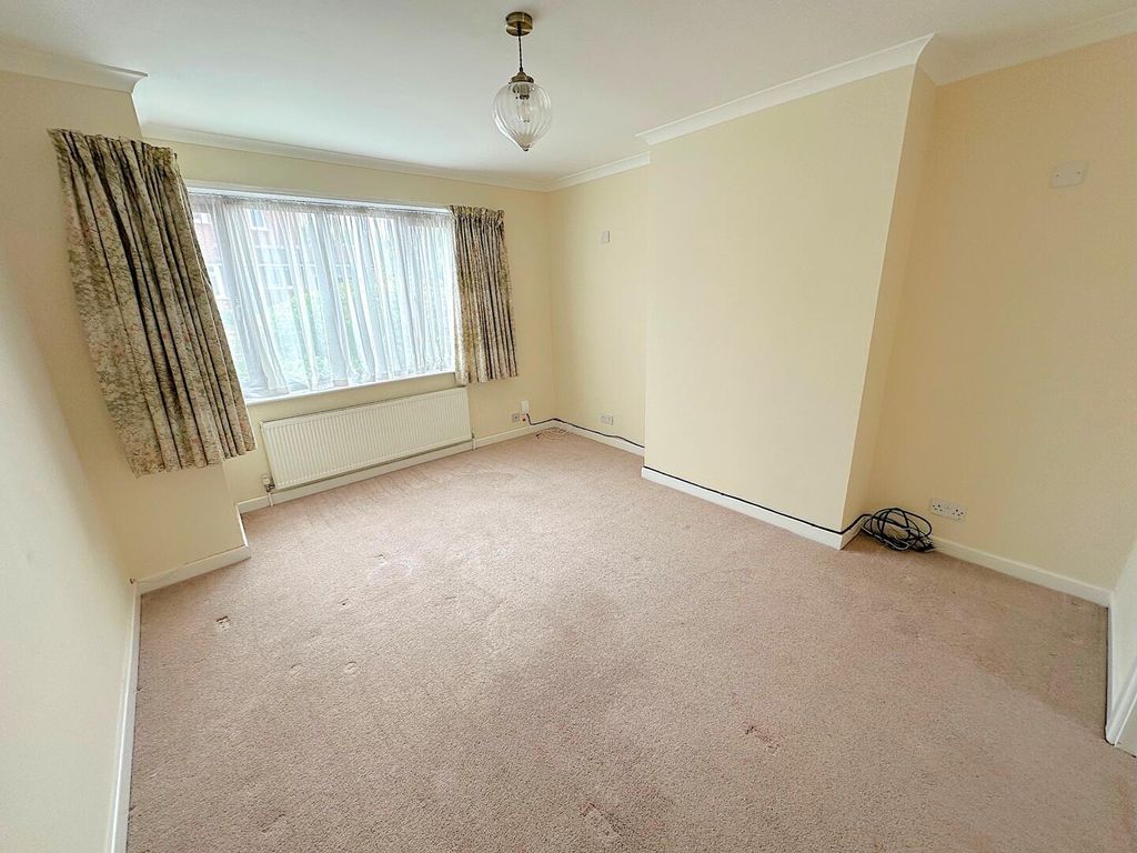 Property photo 3 of 23 Living Room