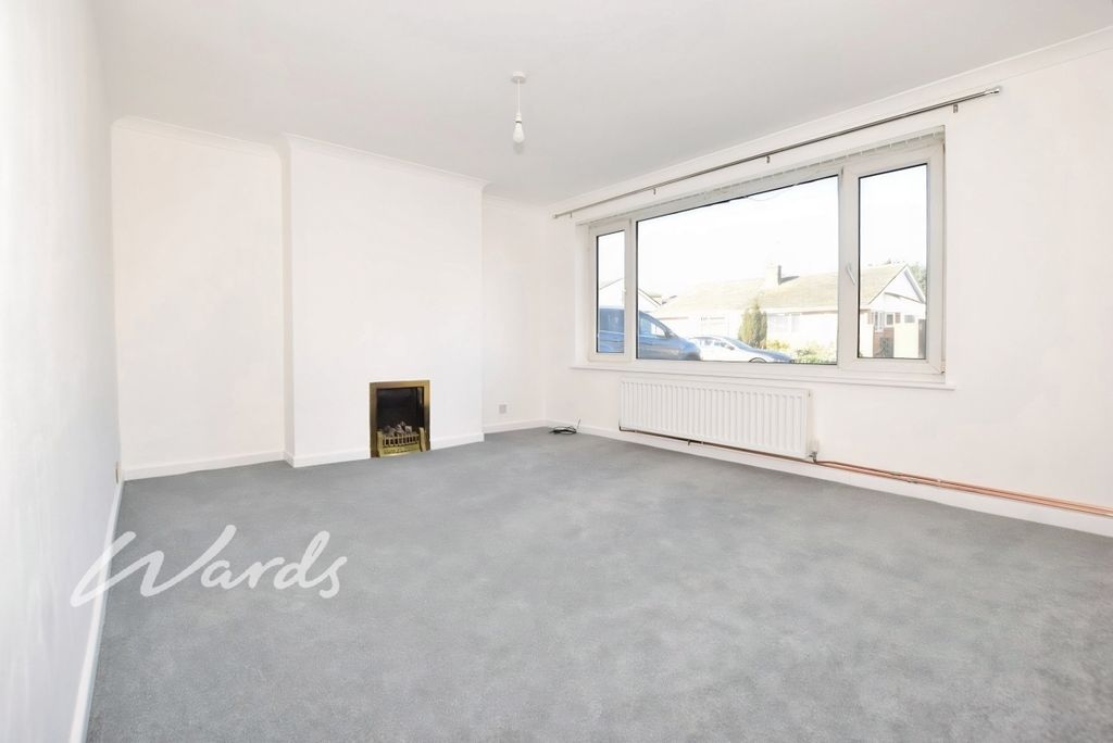 Property photo 3 of 9 Front Room