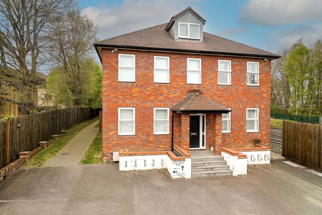 Property photo 1 of 16 10-Porters-Wood-House-1017.Jpg