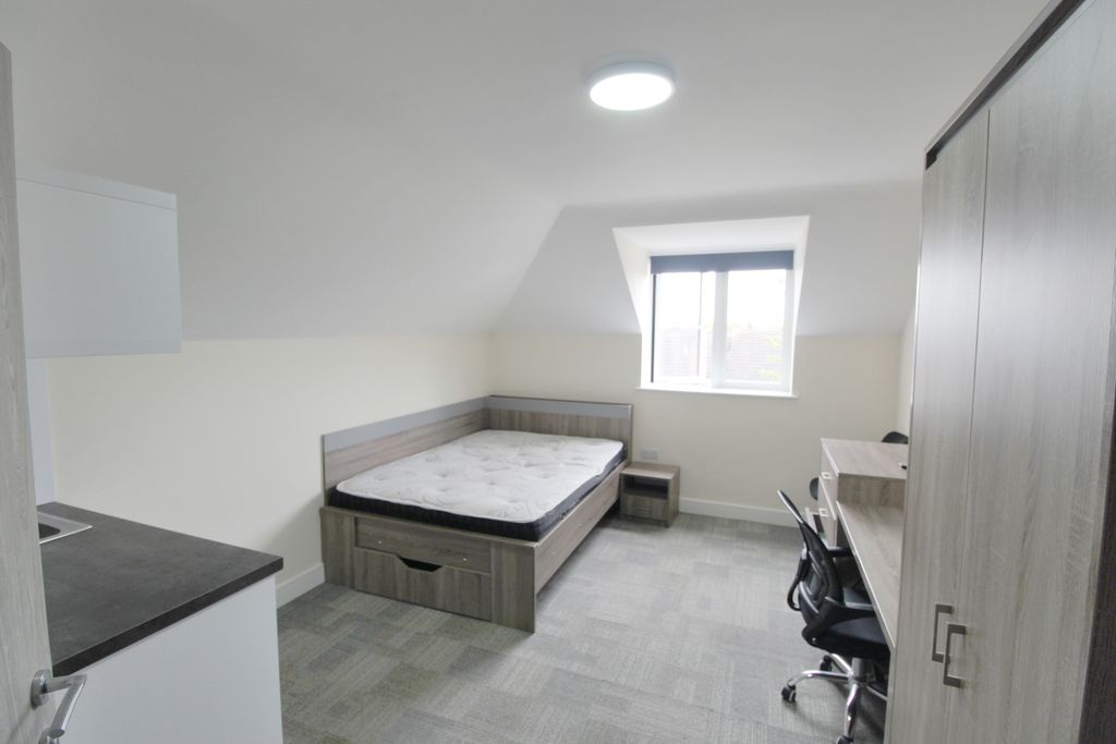 Property photo 1 of 4