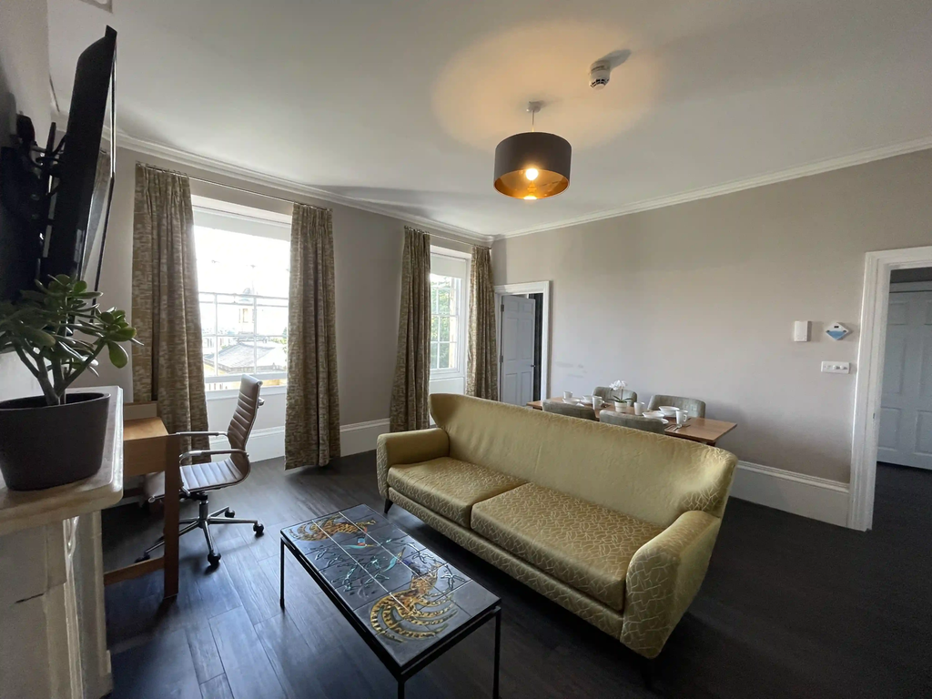 Property photo 2 of 14 9266763F-E846-4815-Be05-Bba18d5B745d_Result.Webp