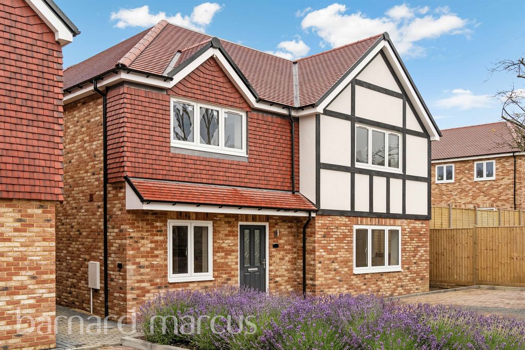 Property photo 1 of 22