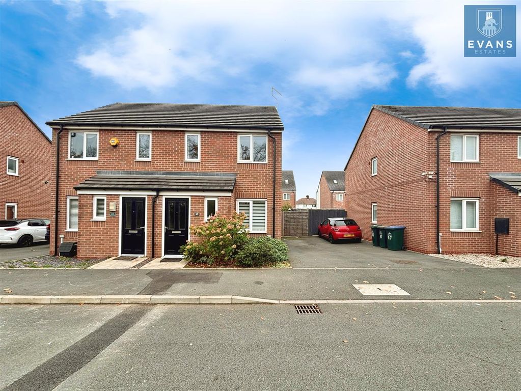 Property photo 1 of 18 Front