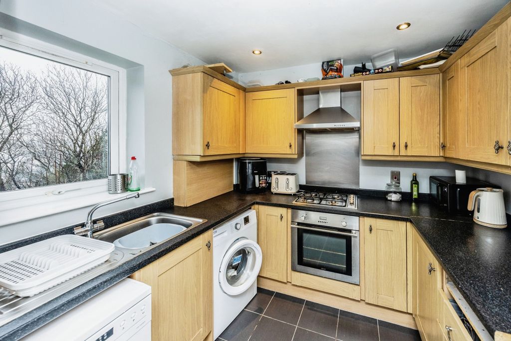 Property photo 3 of 15 Kitchen