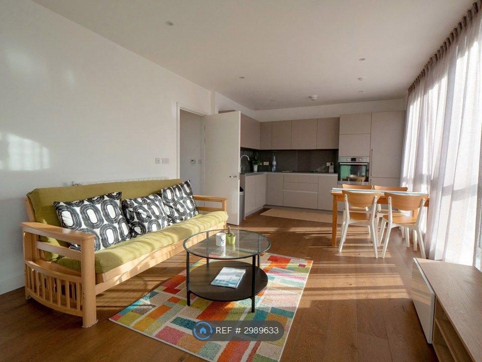 Property photo 1 of 17 Kitchen Diner Living Room