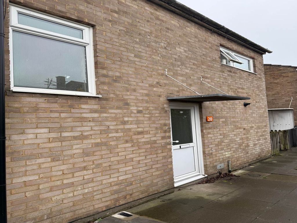 Property photo 2 of 6 20 Covehite F1