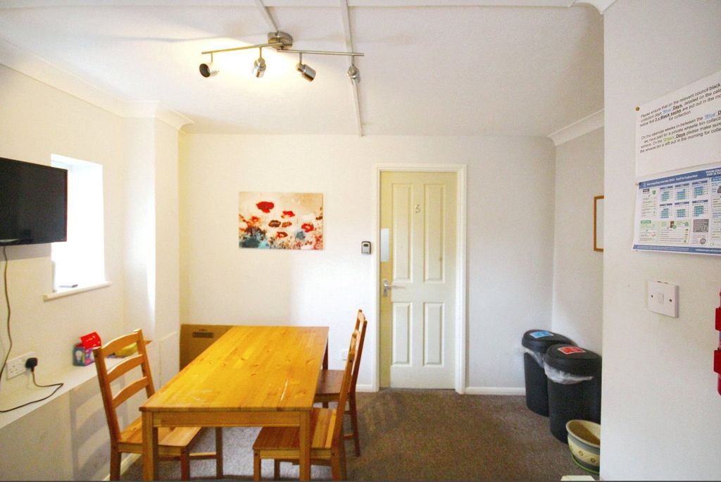 Property photo 3 of 11 Picture No. 05