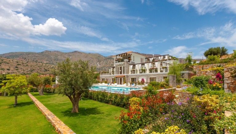 Property photo 2 of 22