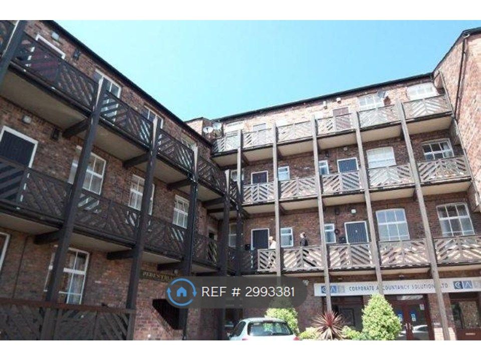 Property photo 1 of 17 Top Floor - Left Of Centre