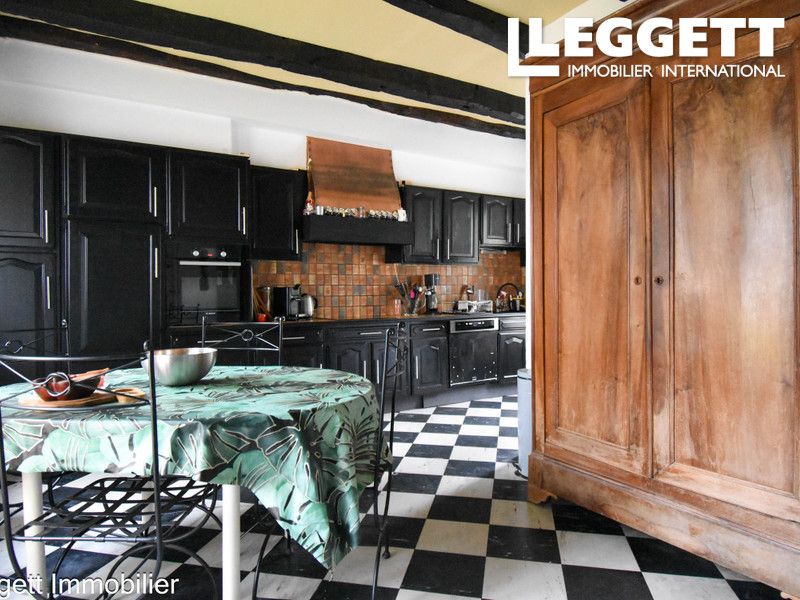 Property photo 3 of 10