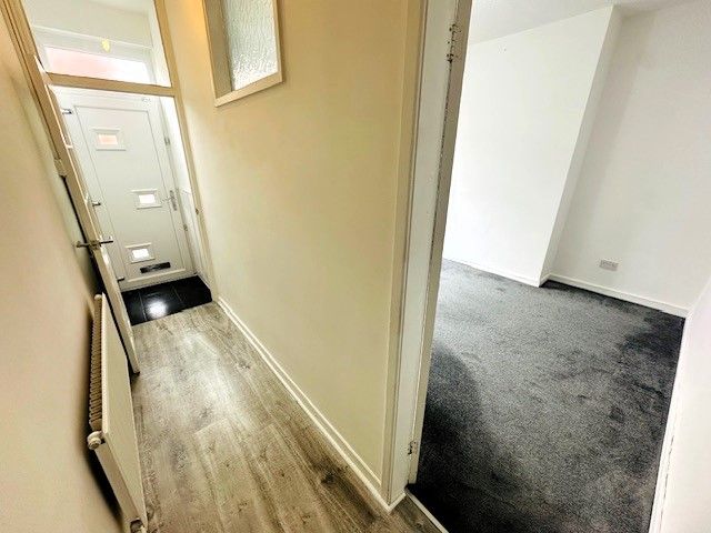 Property photo 3 of 19 Hallway