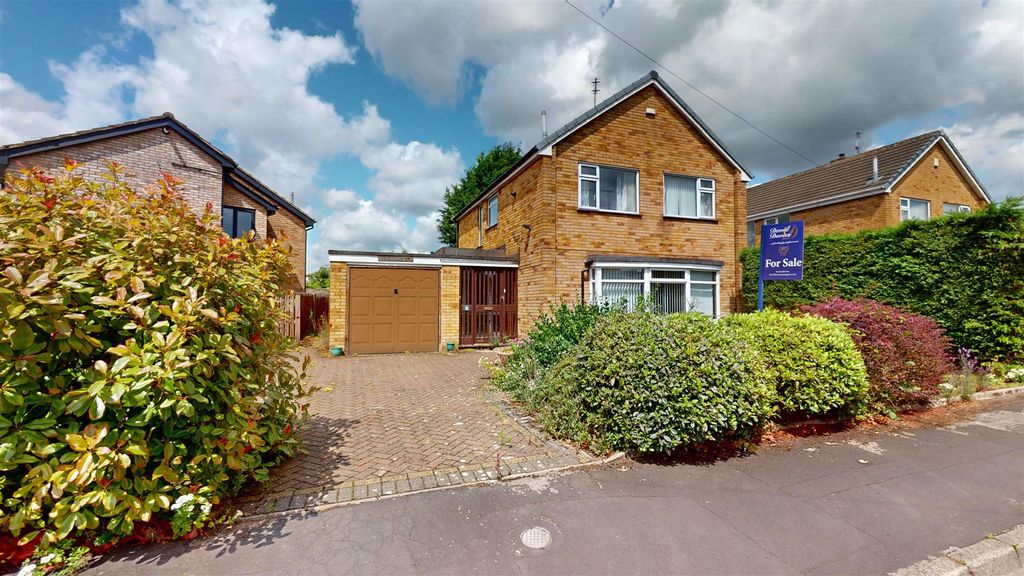 Property photo 1 of 24 Croxteth Drive For Sale