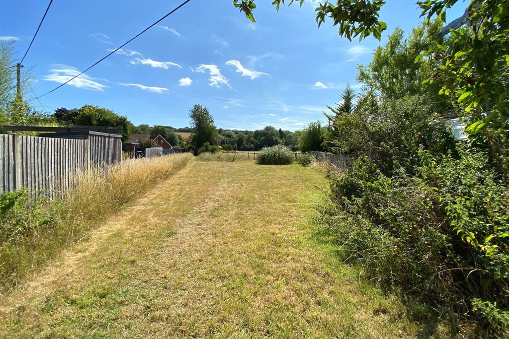 Property photo 2 of 11
