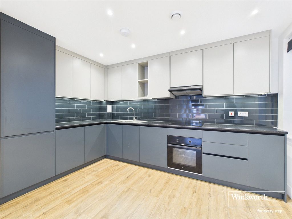 Property photo 2 of 9 Picture No. 10