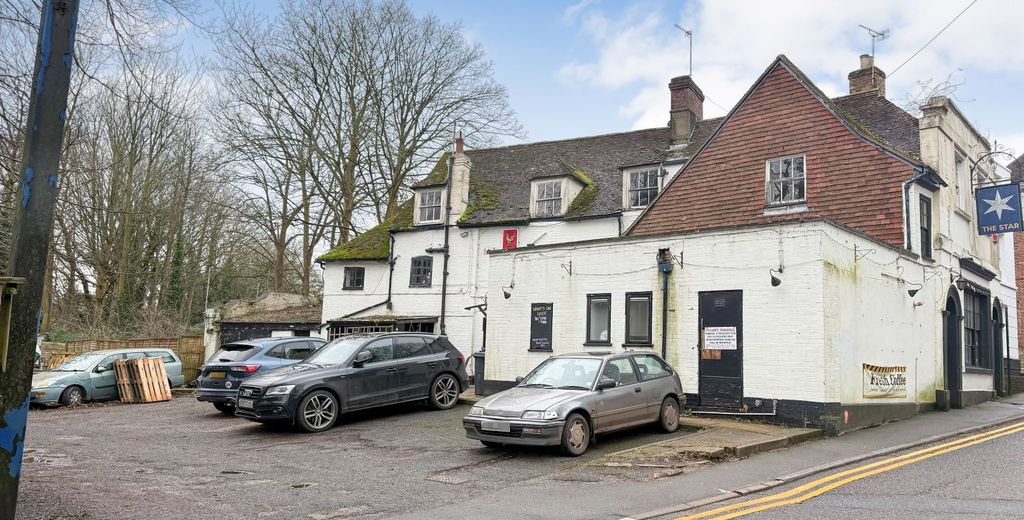 Property photo 3 of 5