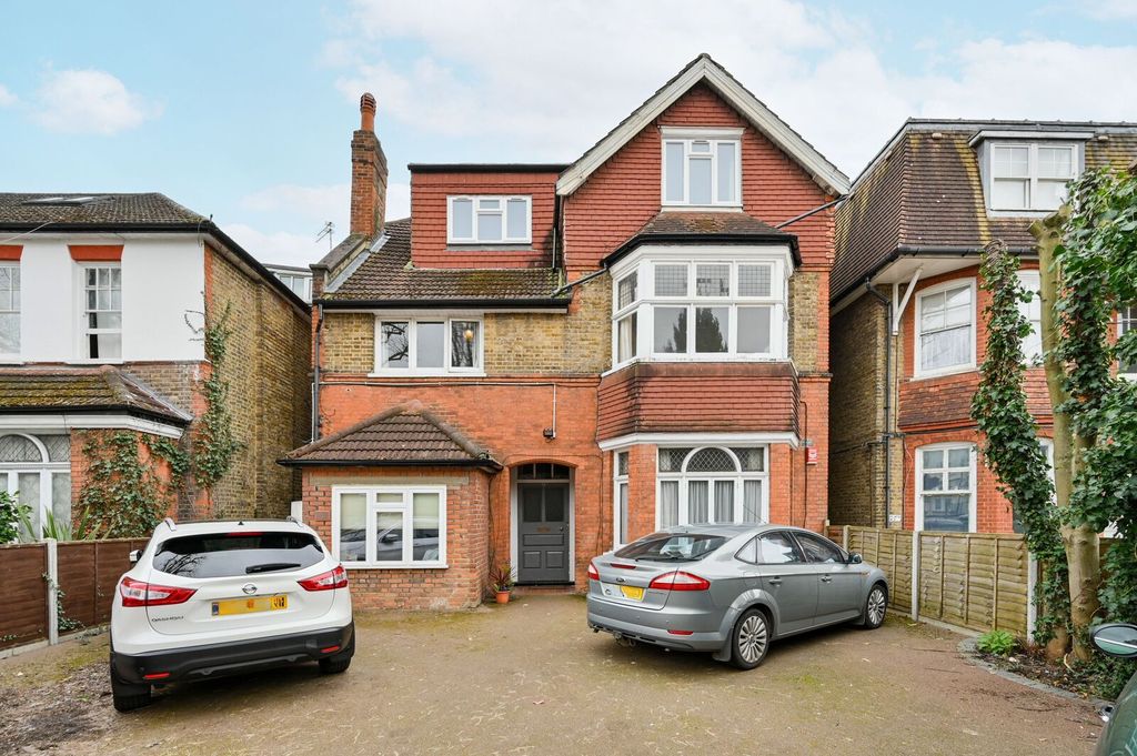 Property photo 1 of 18