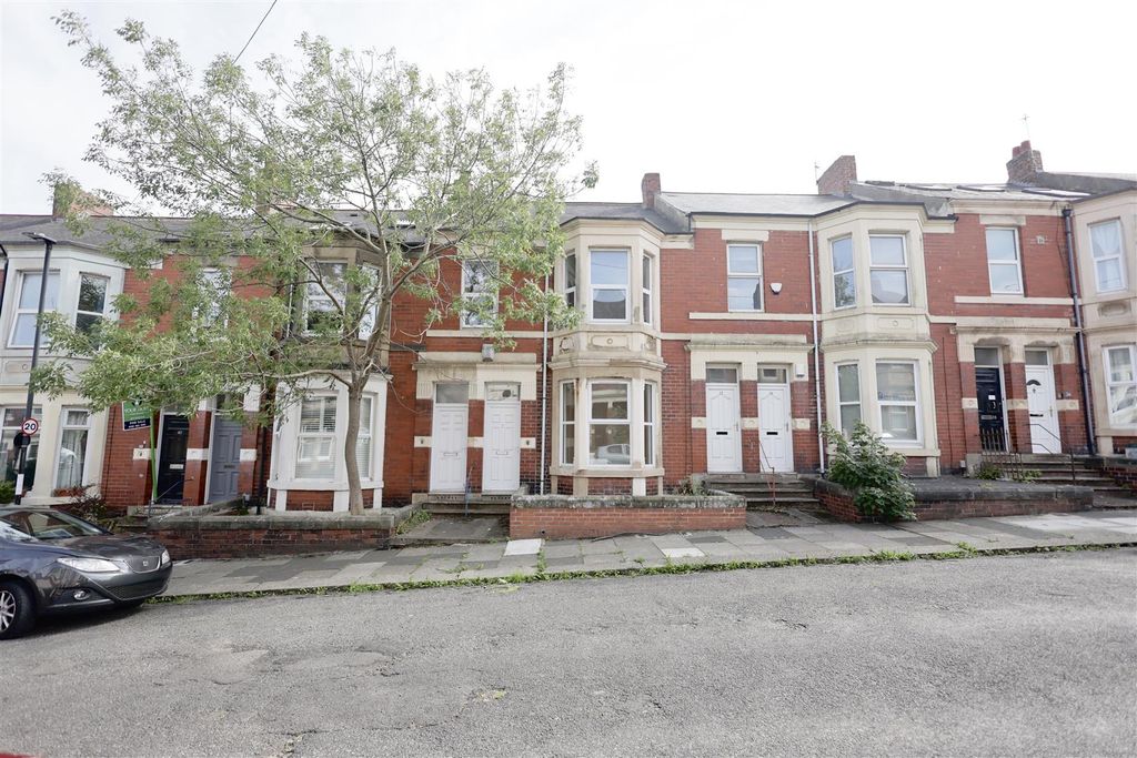 Property photo 3 of 8 663341A4-9E2C-4160-87Bd-3B1540C04913_1_201_A.Jpeg