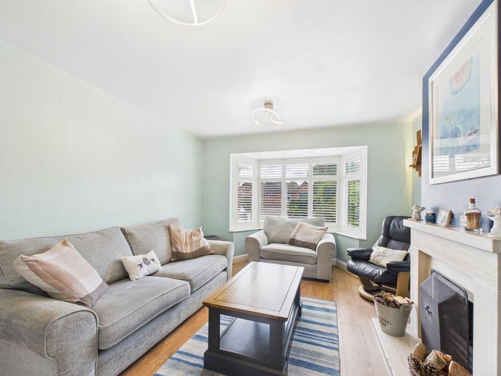 Property photo 3 of 25