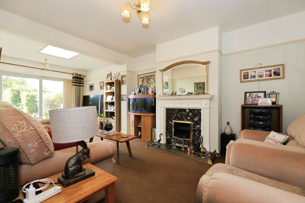 Property photo 2 of 20 Pbox-Img.Jpg