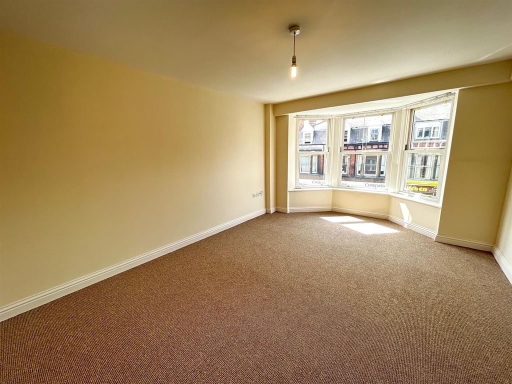 Property photo 2 of 8 5.Jpg