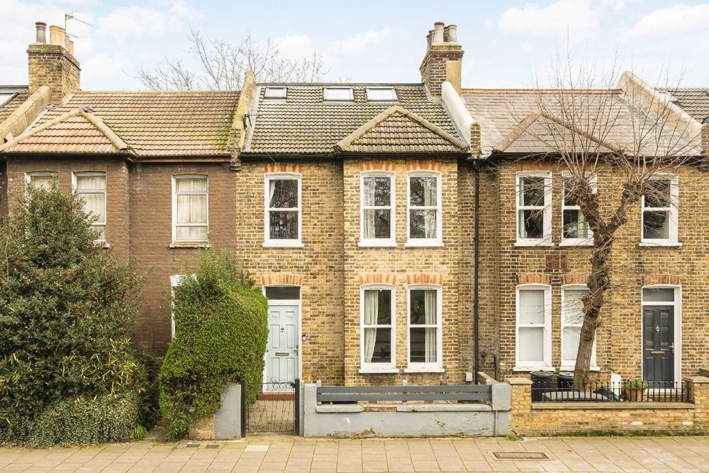 Property photo 1 of 10