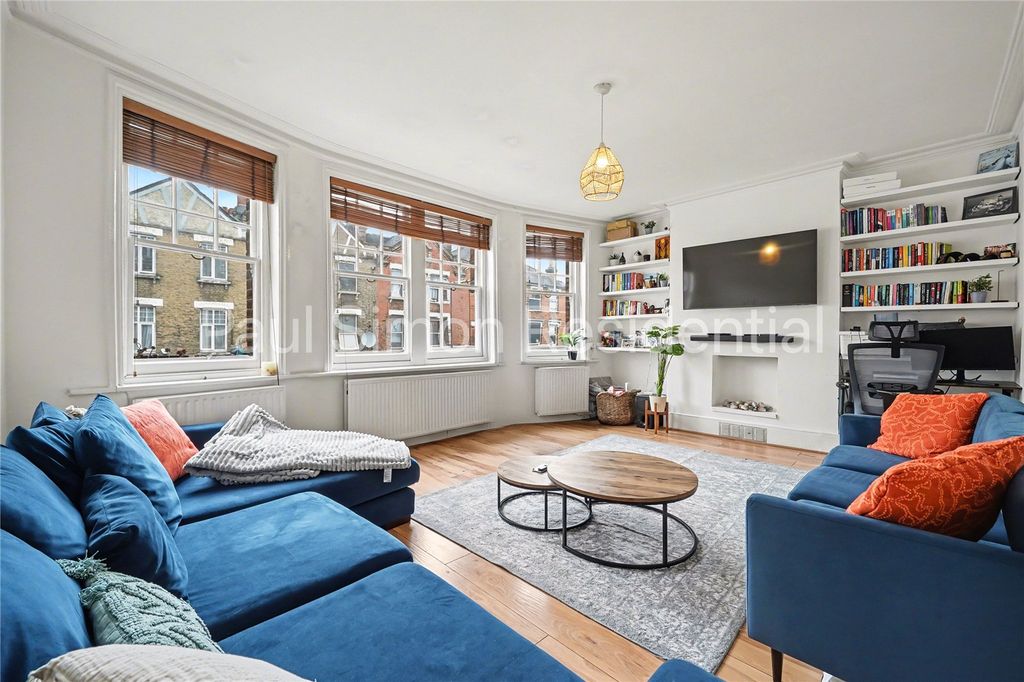 Property photo 1 of 12 Picture No. 14