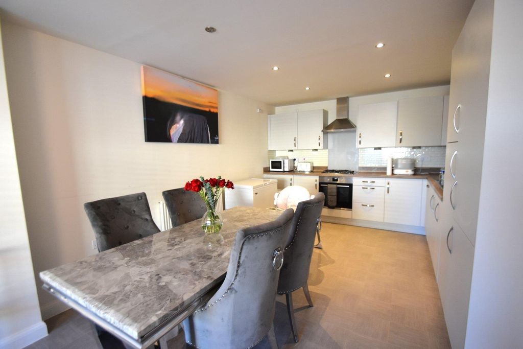 Property photo 3 of 17 Tiverton Seddons