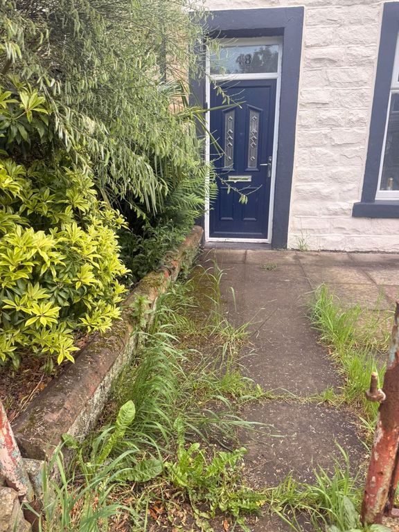 Property photo 2 of 27