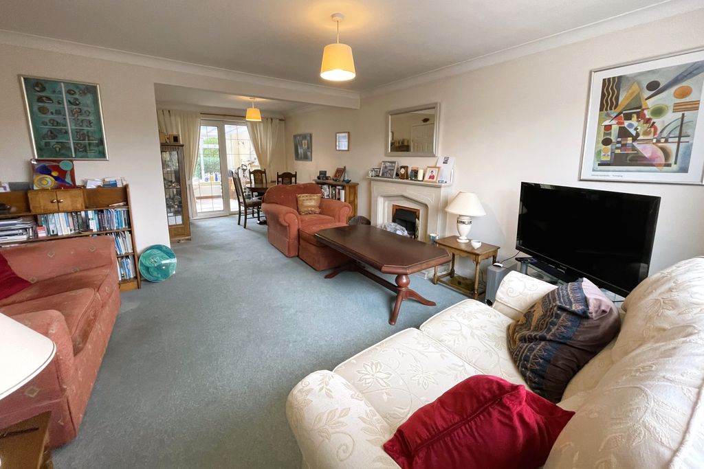 Property photo 2 of 14 2