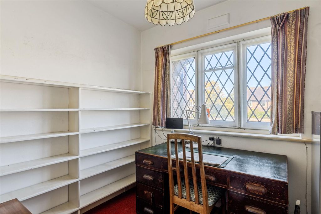 Additional image 6 of 6 bed detached house for saleGrimwade Avenue, Croydon CR0