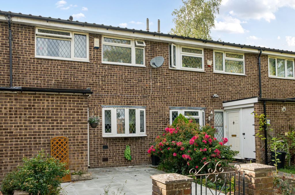Property photo 1 of 18 1520311-18-6Aa848...